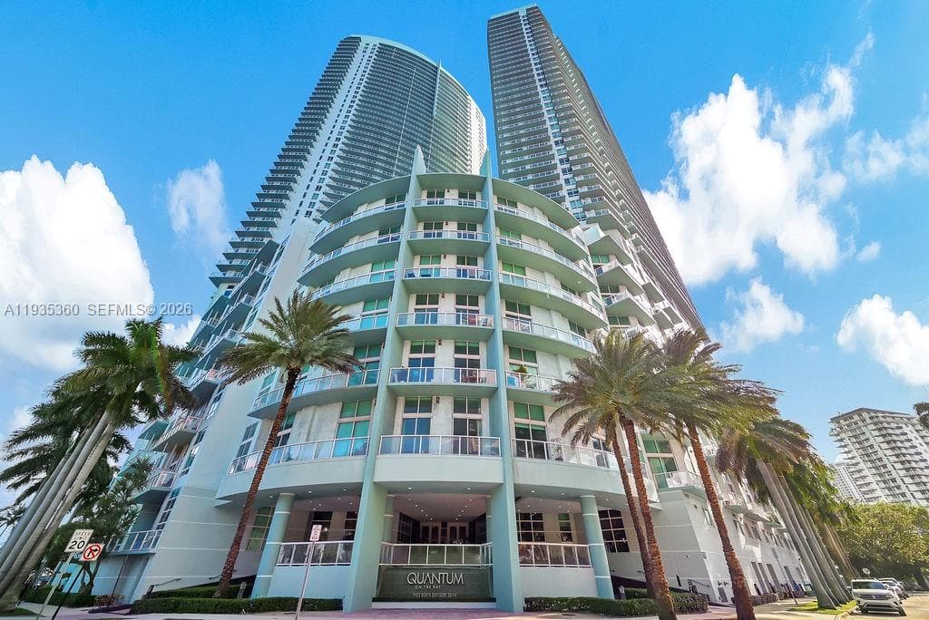 1900 N Bayshore Dr # 5103, Miami FL 33132 — 78