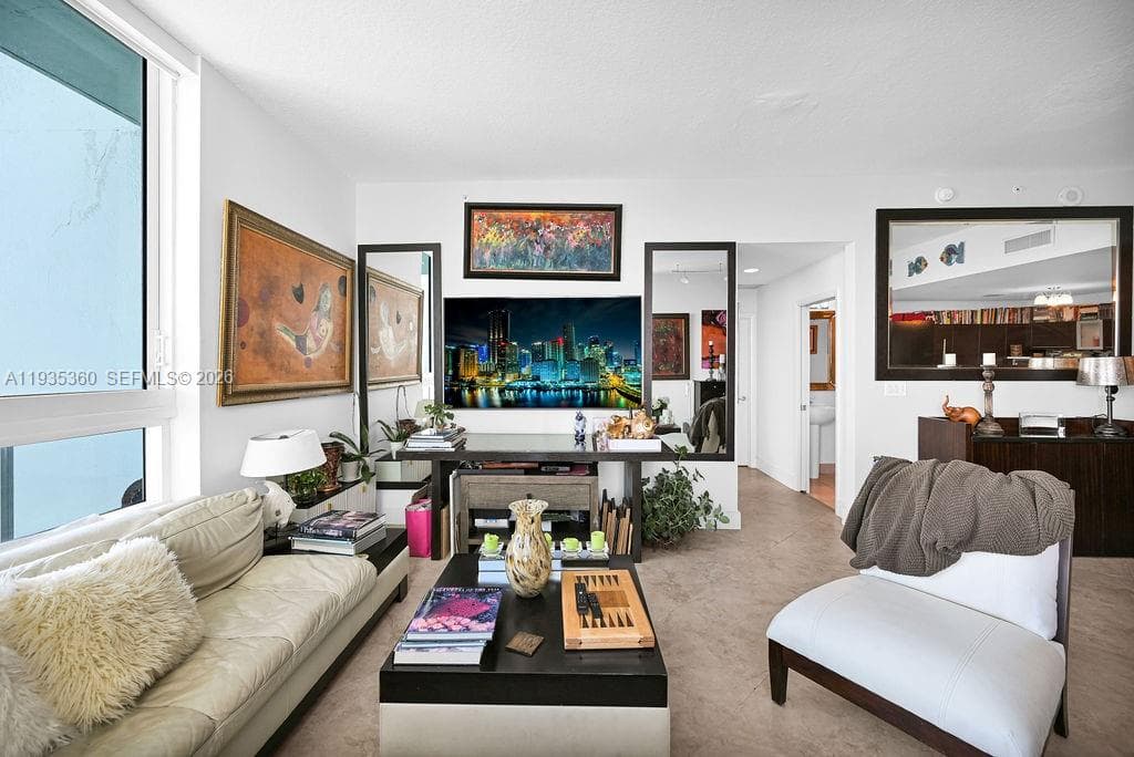 1900 N Bayshore Dr # 5103, Miami FL 33132 — 8