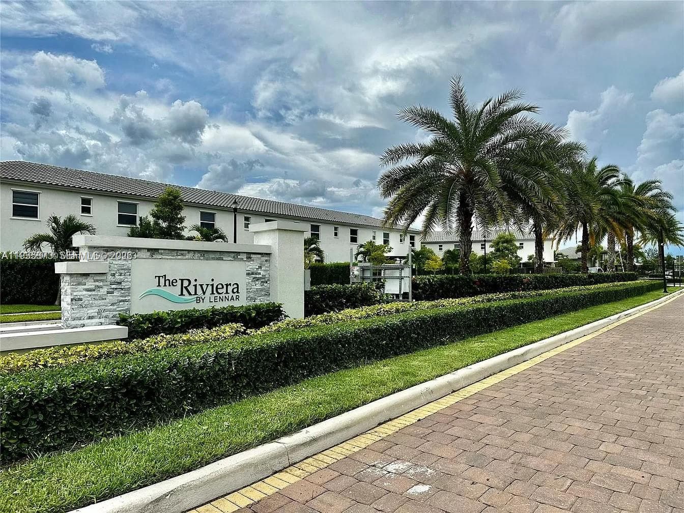 2661 SE 10th St # 2661, Homestead FL 33035 — 1