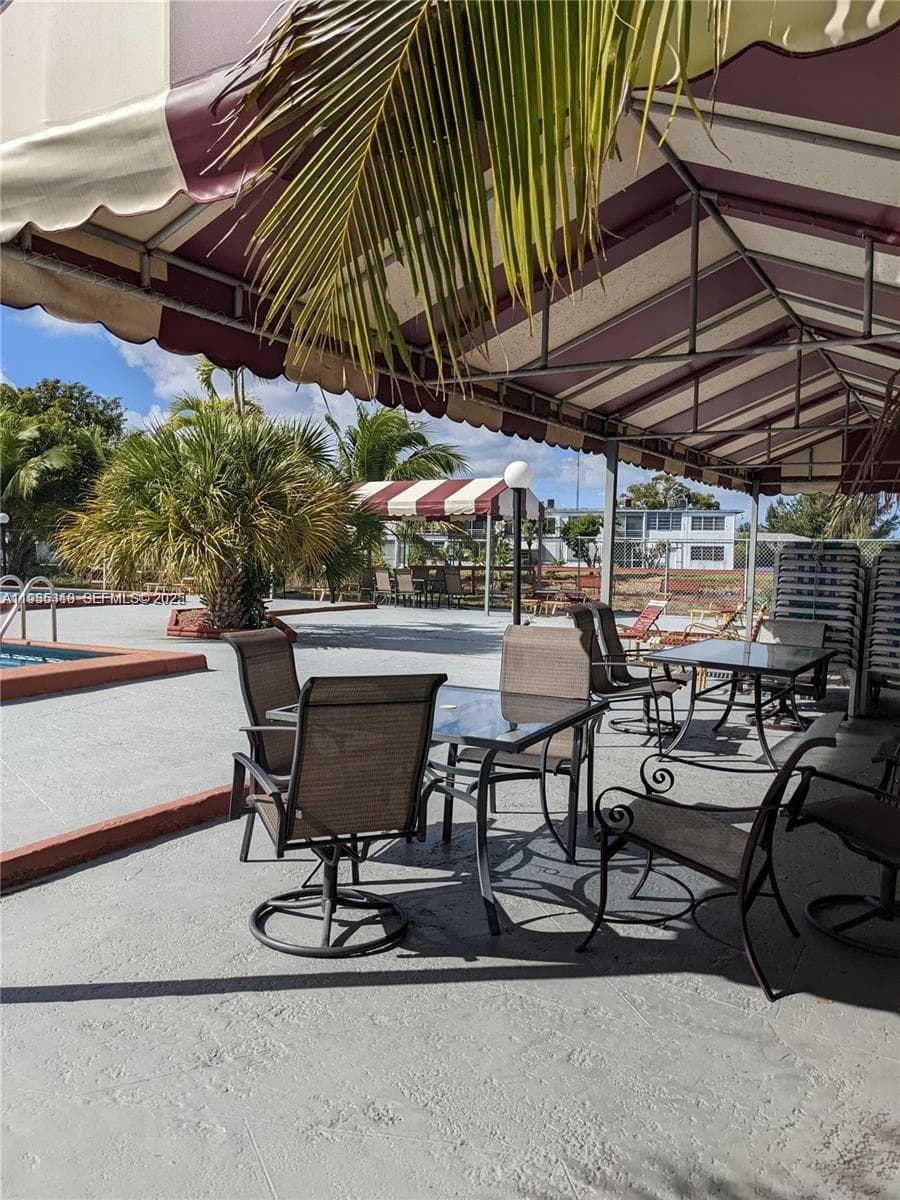 65 NE 202nd Ter # Q27, Miami Gardens FL 33179 — 10