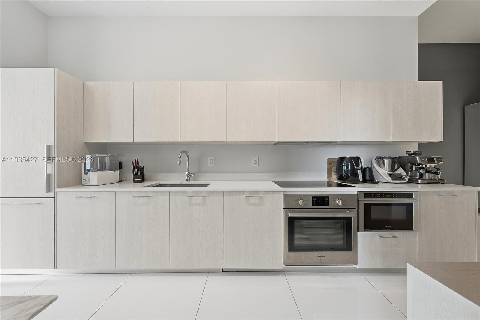 501 NE 31st St # 401, Miami FL 33137 — 10