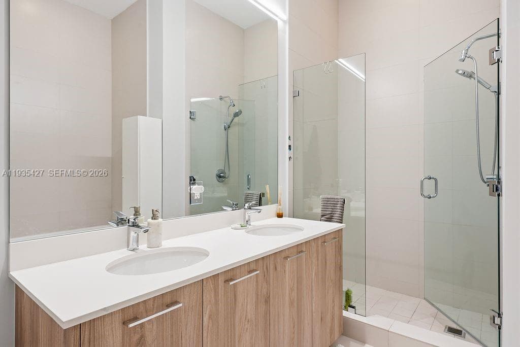 501 NE 31st St # 401, Miami FL 33137 — 14