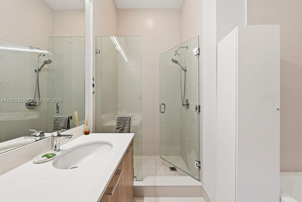 501 NE 31st St # 401, Miami FL 33137 — 11