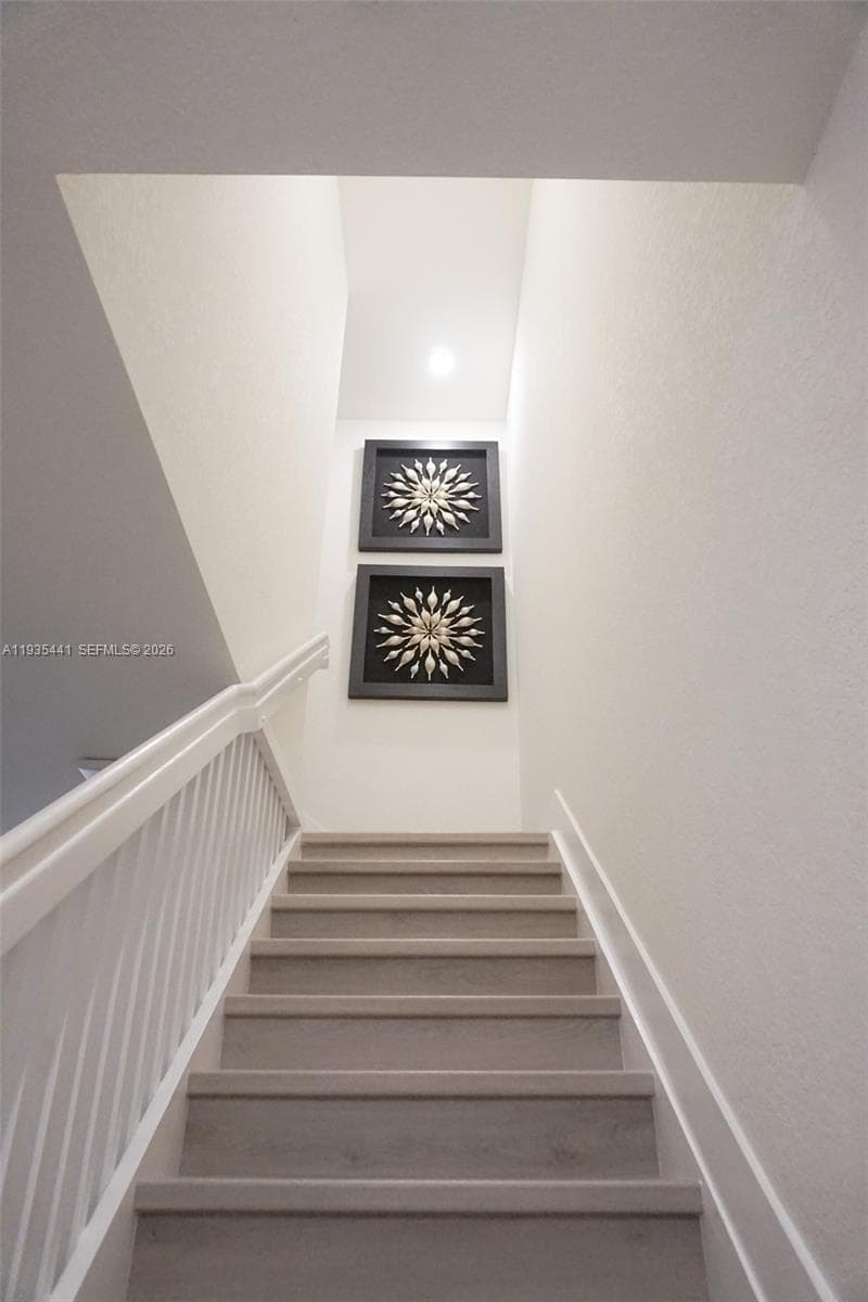 10589 W 32nd Ln, Hialeah Gardens FL 33018 — 23