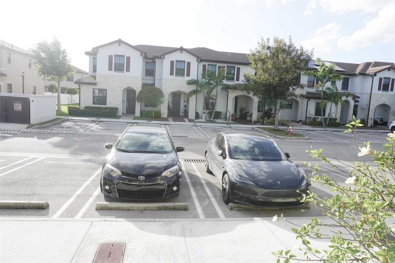 10589 W 32nd Ln, Hialeah Gardens FL 33018 — 53