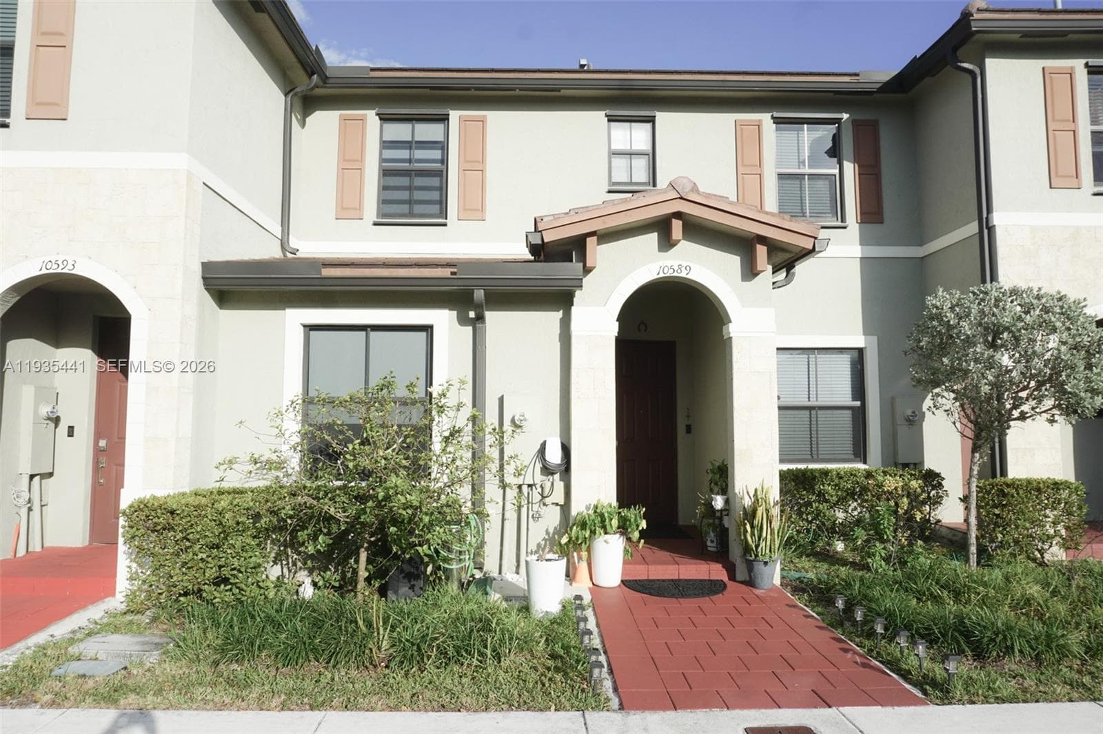 10589 W 32nd Ln, Hialeah Gardens FL 33018 — 7