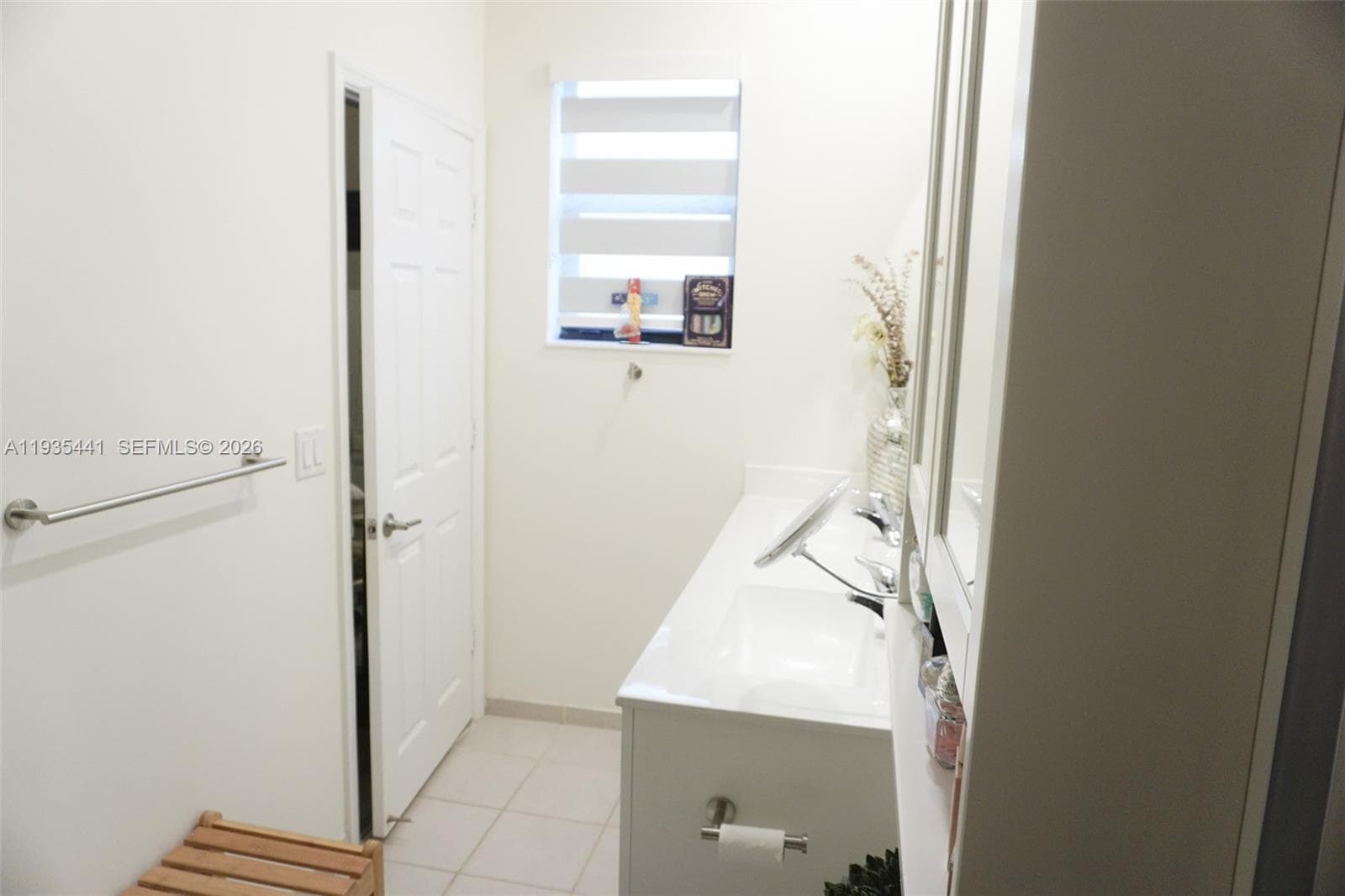 10589 W 32nd Ln, Hialeah Gardens FL 33018 — 44