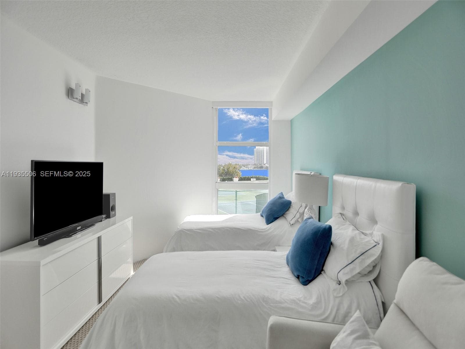 3370 Hidden Bay Dr # 508, Aventura FL 33180 — 36
