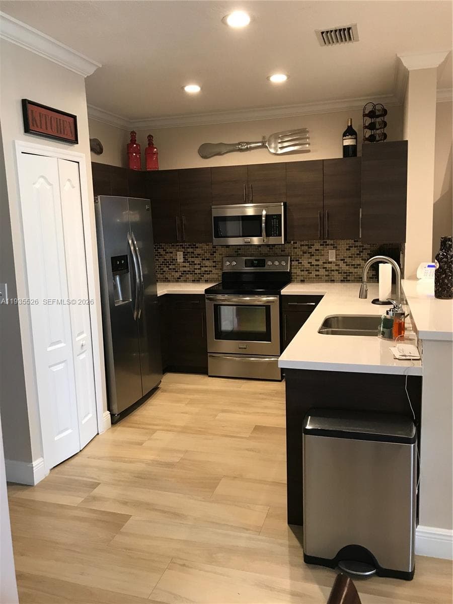 10872 SW 89th St # 10872, Miami FL 33176 — 23