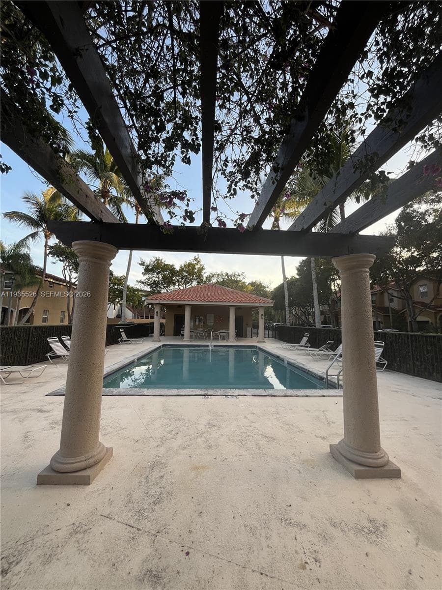 10872 SW 89th St # 10872, Miami FL 33176 — 17