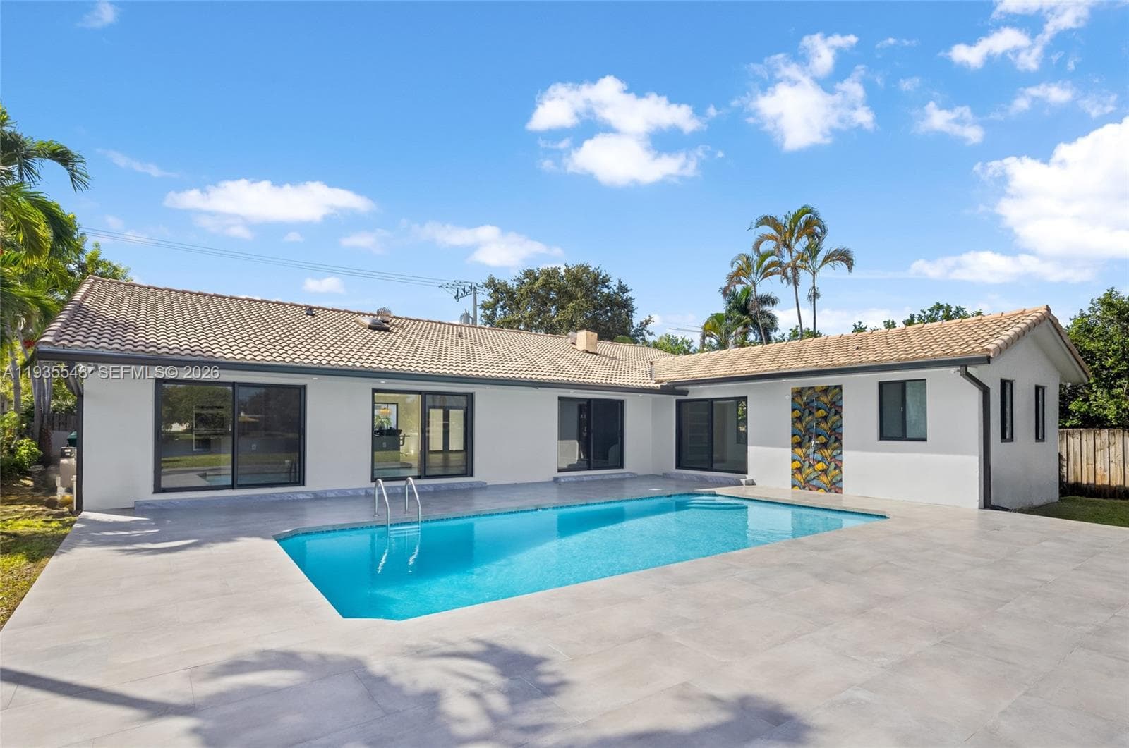 18735 NE 18th Ave, Miami FL 33179 — 17