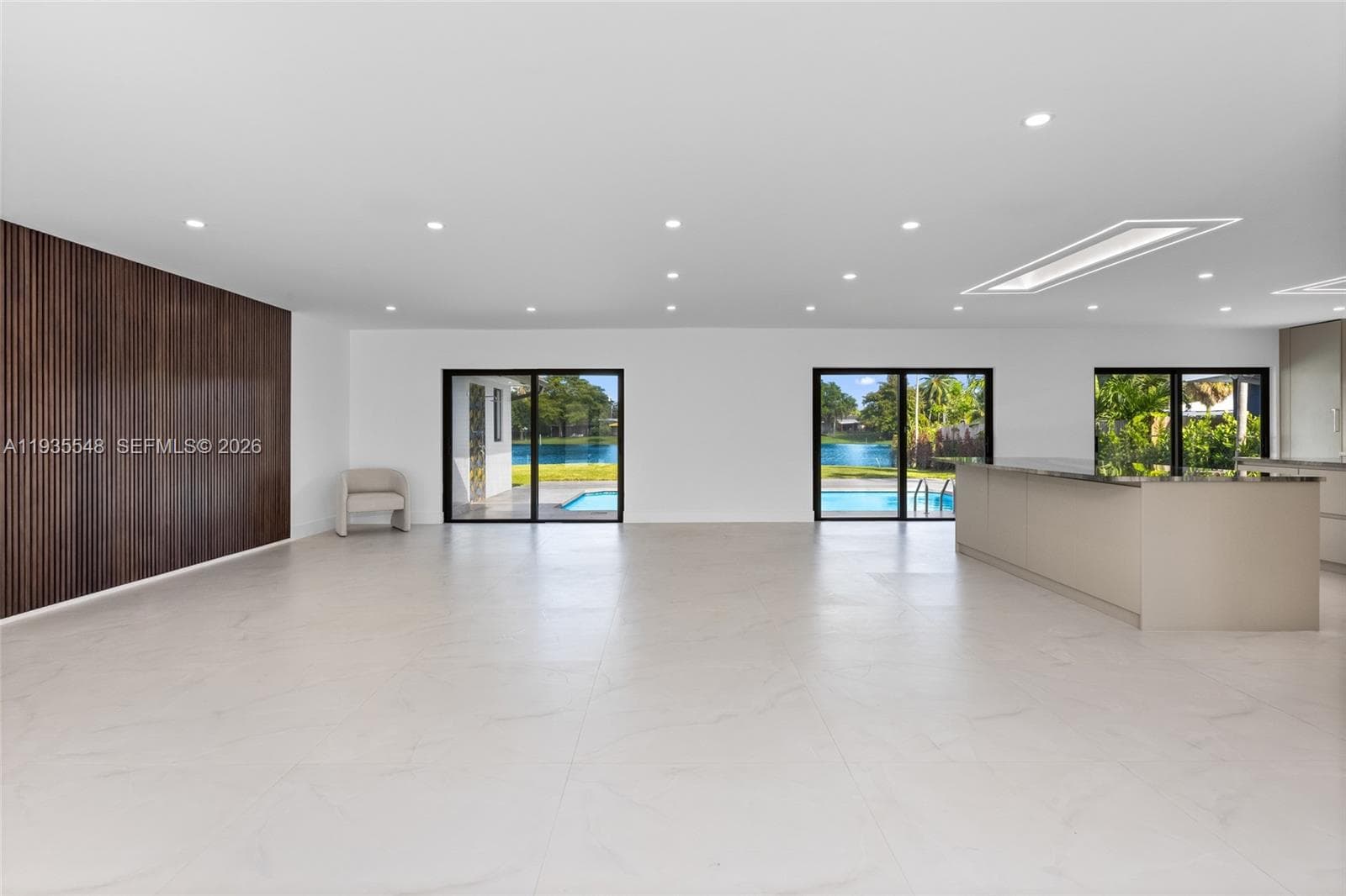18735 NE 18th Ave, Miami FL 33179 — 16
