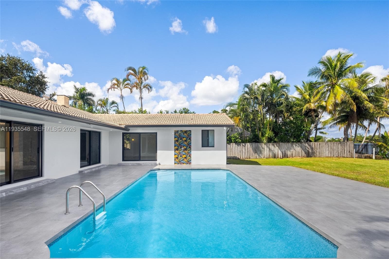 18735 NE 18th Ave, Miami FL 33179 — 18