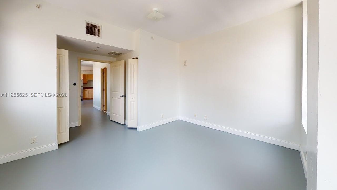 111 E Flagler St # 810, Miami FL 33131 — 17
