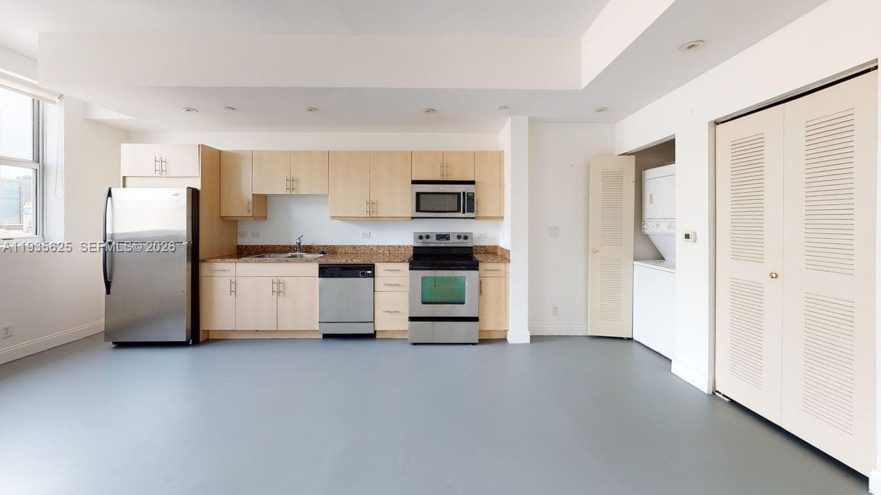 111 E Flagler St # 810, Miami FL 33131 — 5