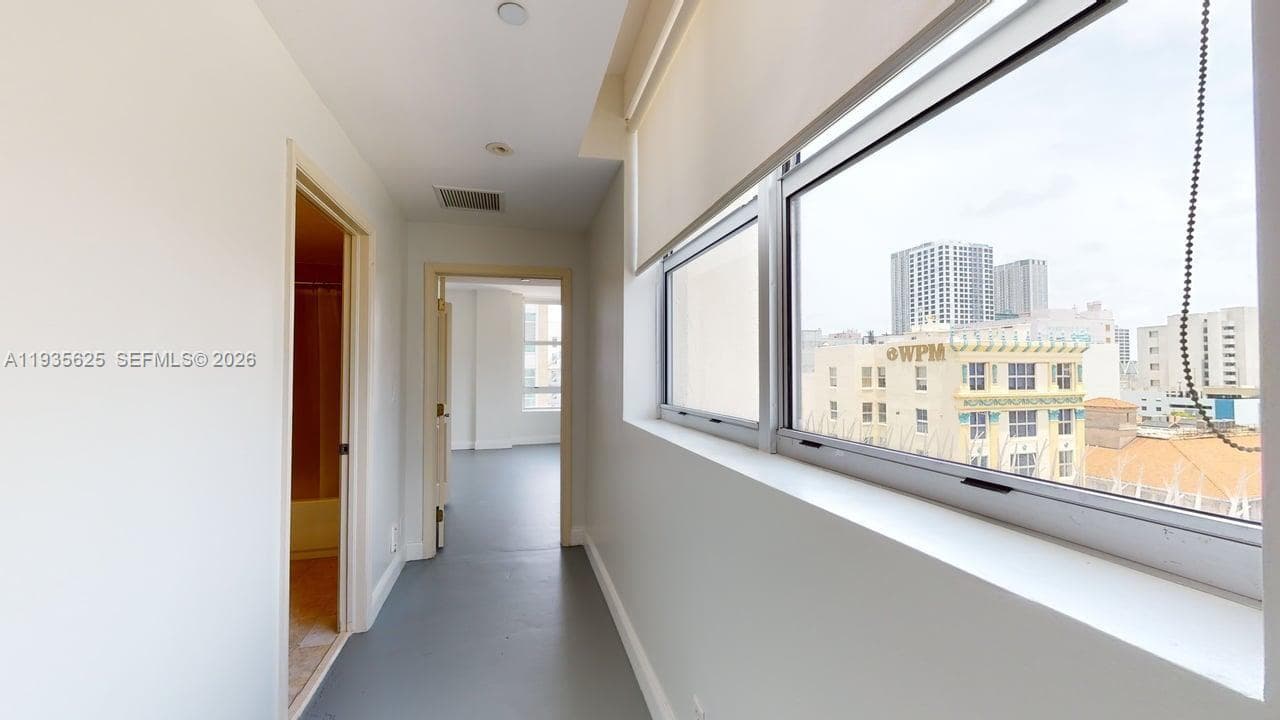 111 E Flagler St # 810, Miami FL 33131 — 10