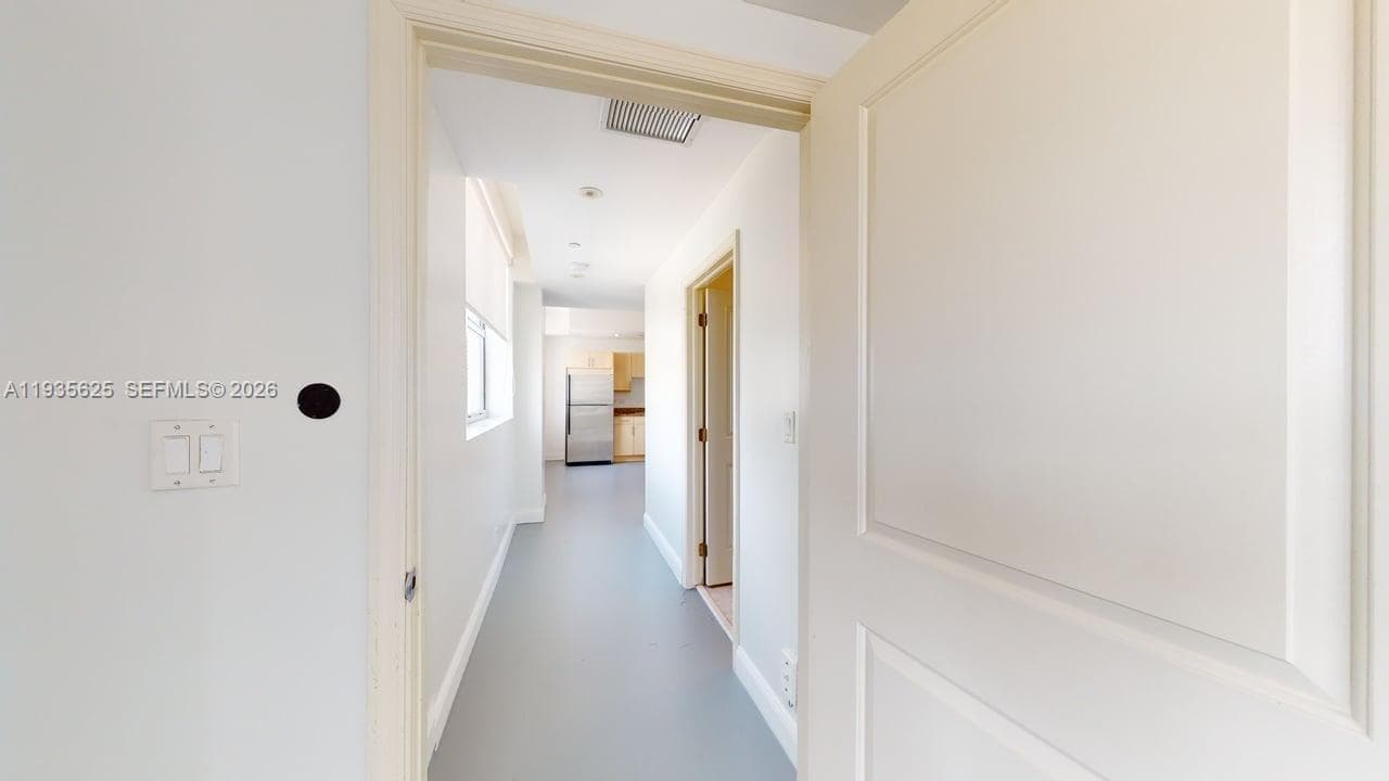 111 E Flagler St # 810, Miami FL 33131 — 15