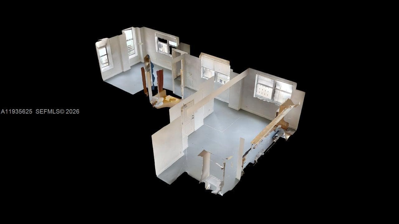 111 E Flagler St # 810, Miami FL 33131 — 19