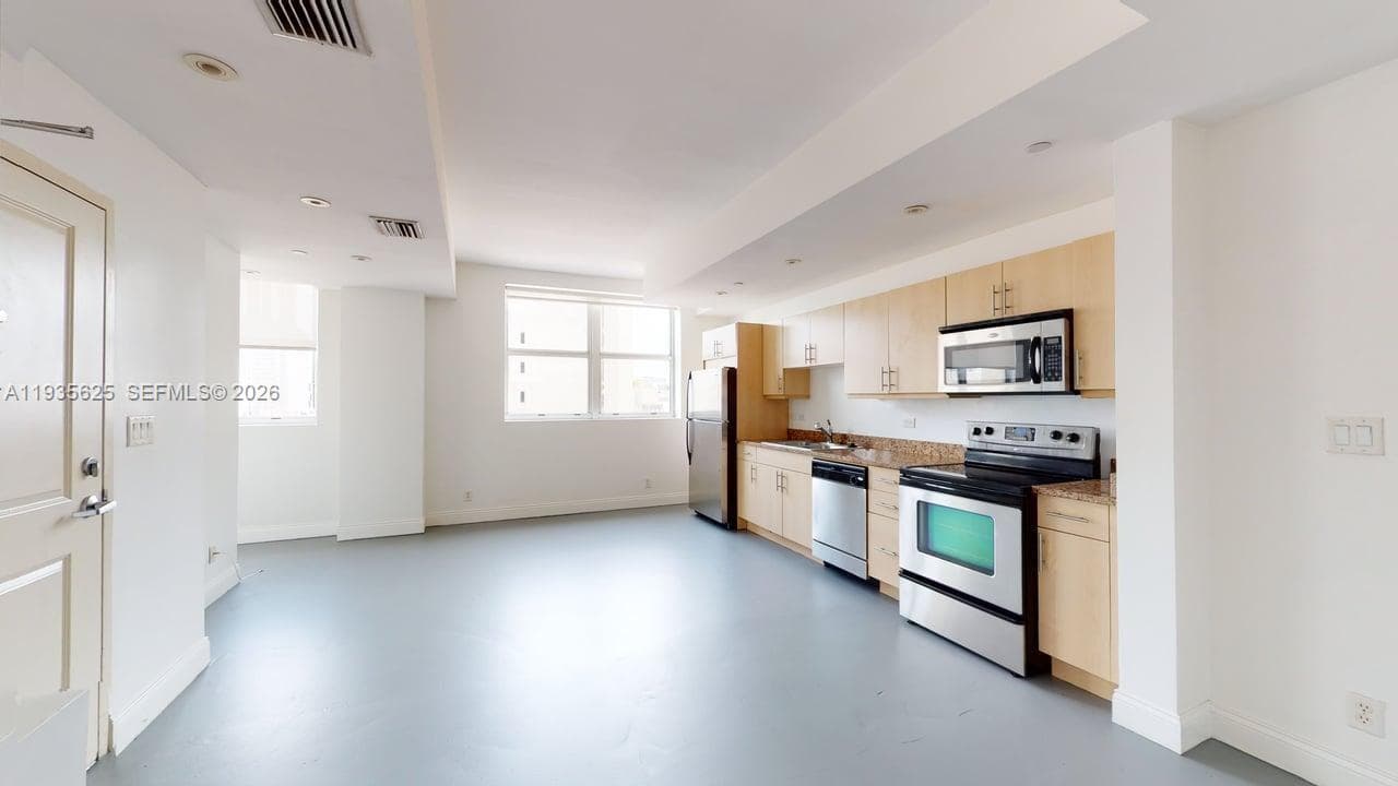 111 E Flagler St # 810, Miami FL 33131 — 4