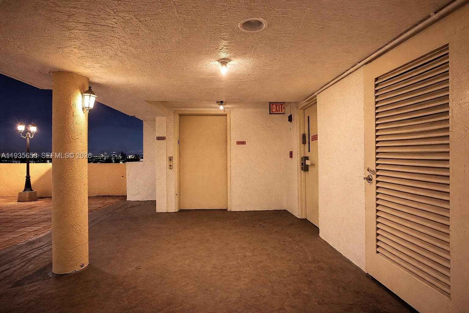 7601 E Treasure Dr # 611, North Bay Village FL 33141 — 72