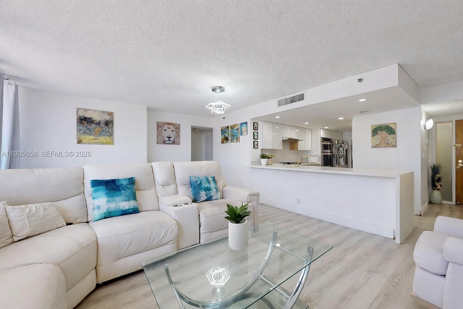 7601 E Treasure Dr # 611, North Bay Village FL 33141 — 32