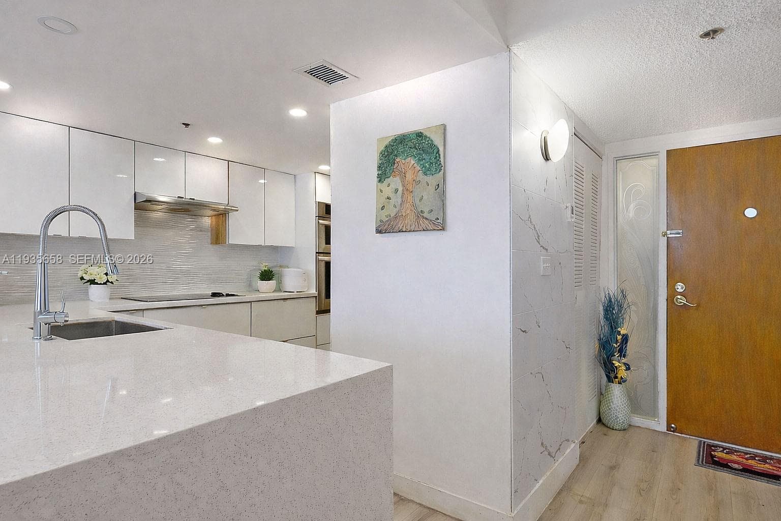 7601 E Treasure Dr # 611, North Bay Village FL 33141 — 28