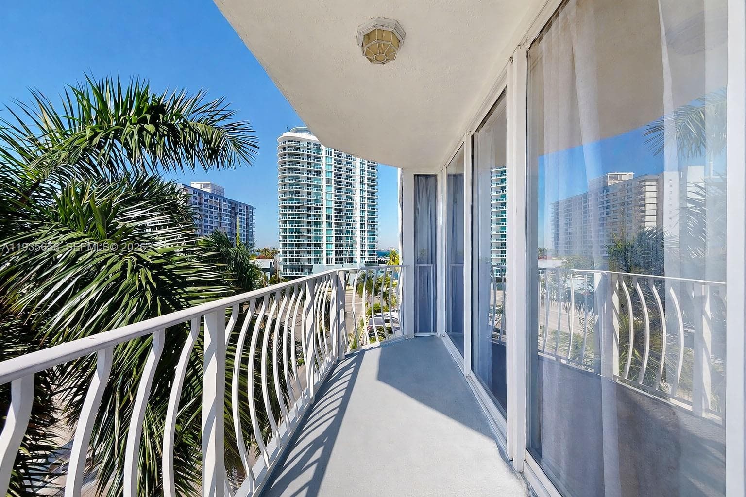 7601 E Treasure Dr # 611, North Bay Village FL 33141 — 55
