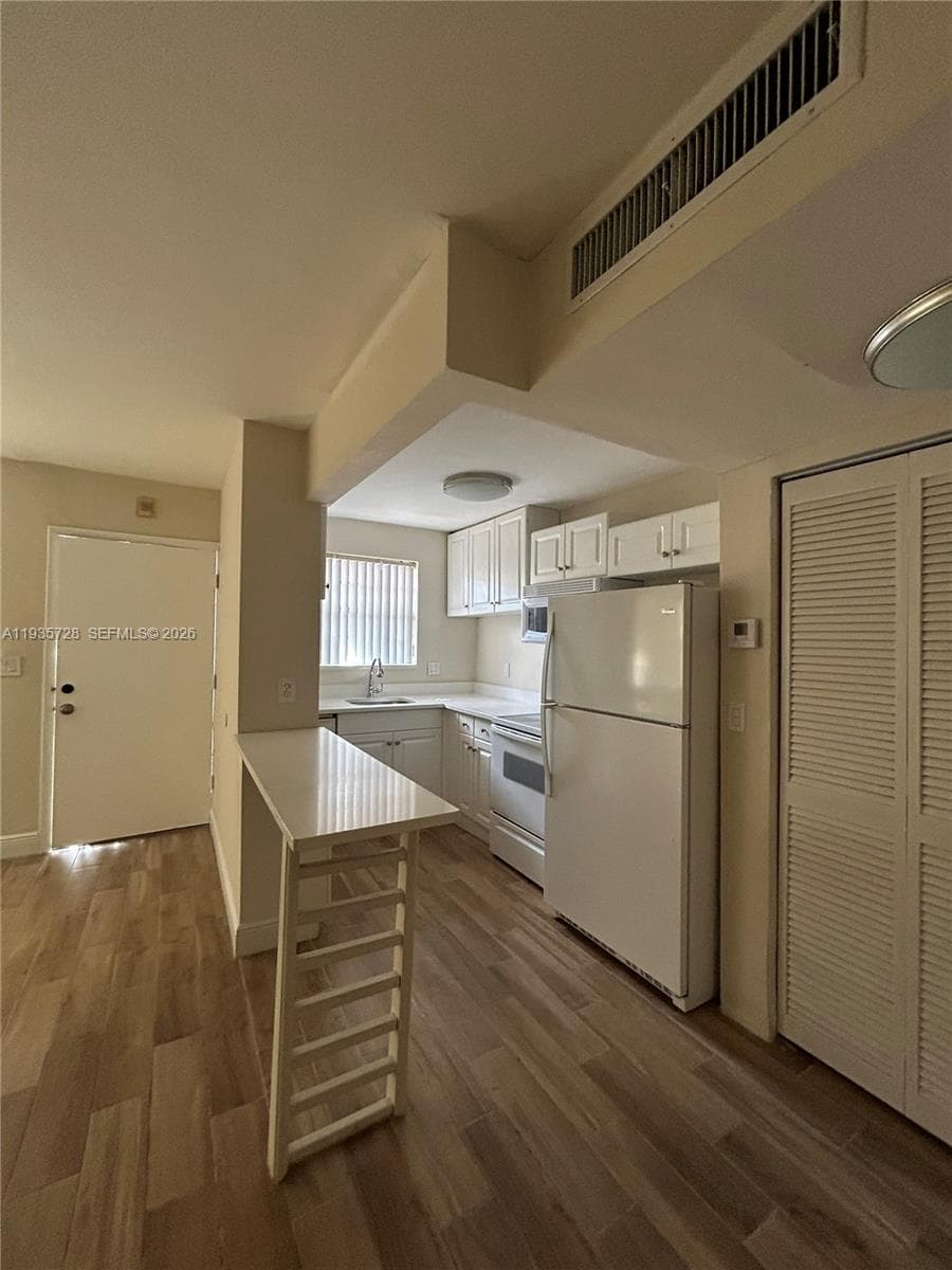12500 NE 5th Ave # 309, North Miami FL 33161 — 10