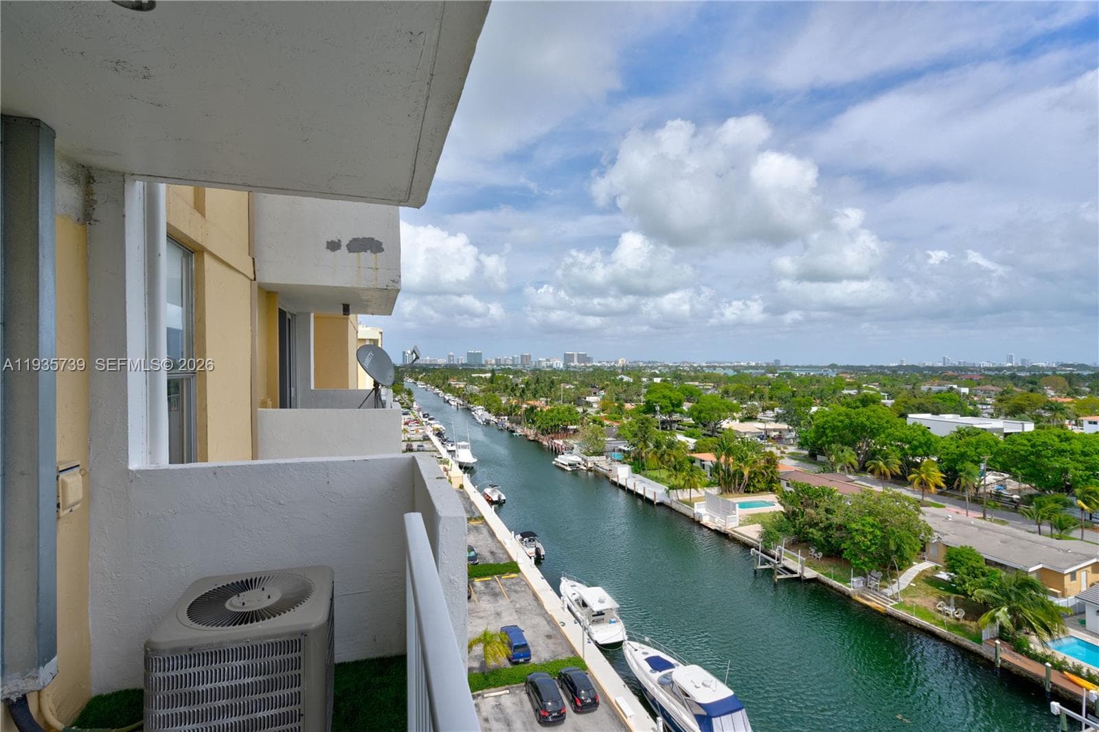 2000 NE 135th St # 908, North Miami FL 33181 — 13