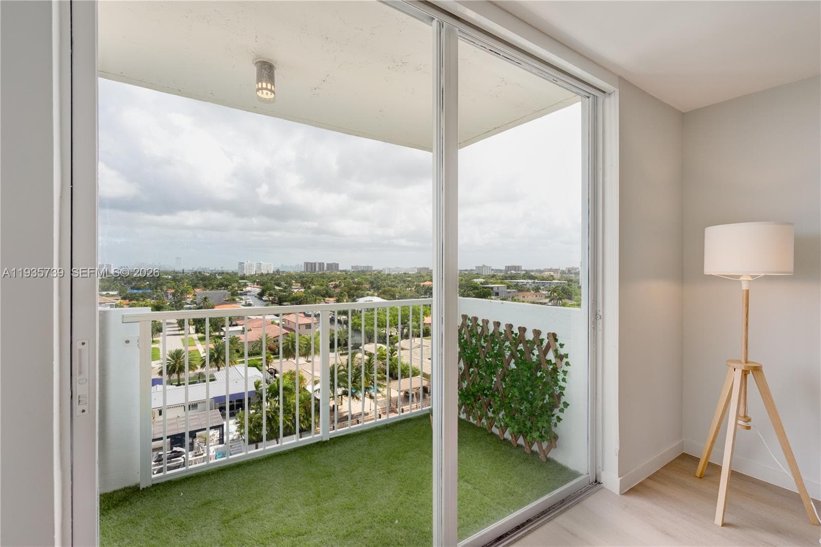 2000 NE 135th St # 908, North Miami FL 33181 — 12