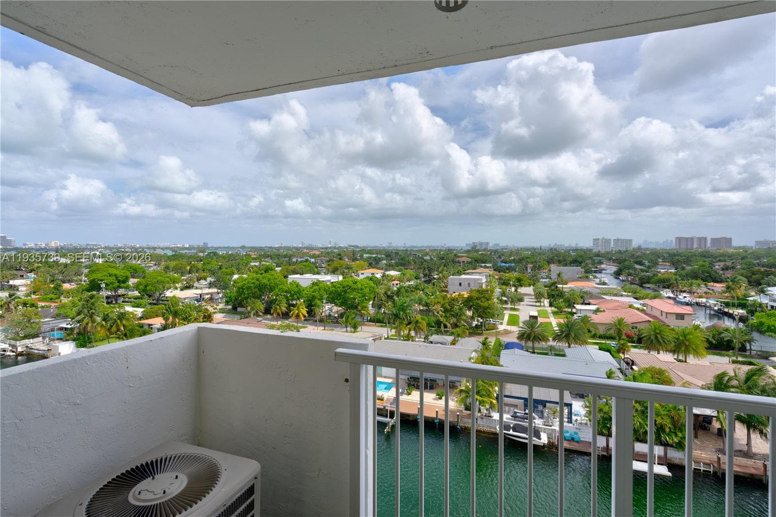 2000 NE 135th St # 908, North Miami FL 33181 — 14
