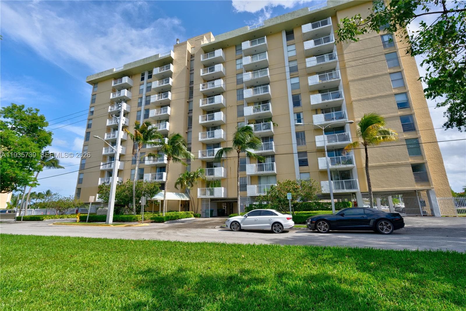 2000 NE 135th St # 908, North Miami FL 33181 — 50