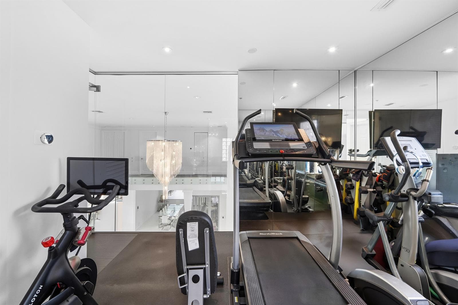 16430 NE 30th Avenue, North Miami Beach FL 33160 — 46