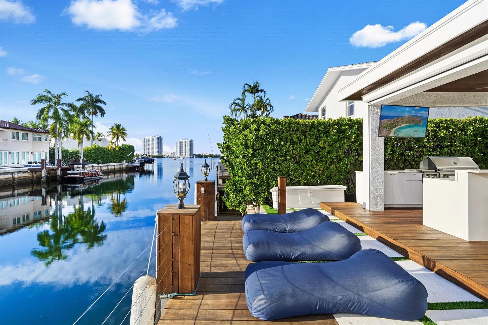 16430 NE 30th Avenue, North Miami Beach FL 33160 — 58