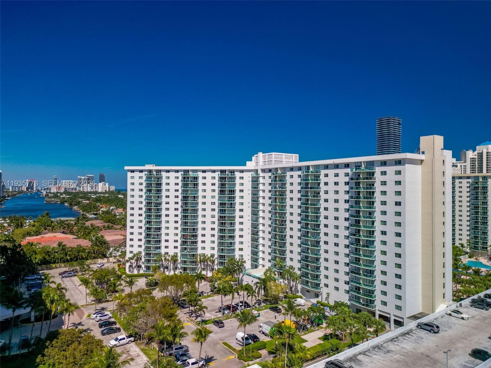 19380 Collins Ave # 826, Sunny Isles Beach FL 33160 — 30