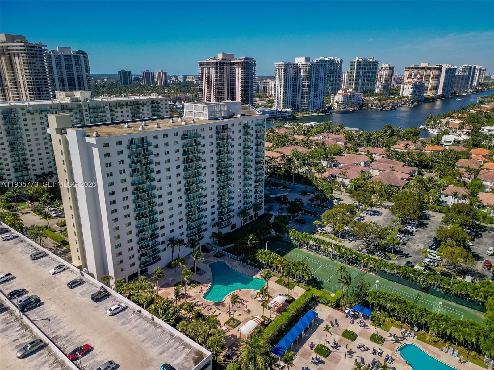 19380 Collins Ave # 826, Sunny Isles Beach FL 33160 — 33