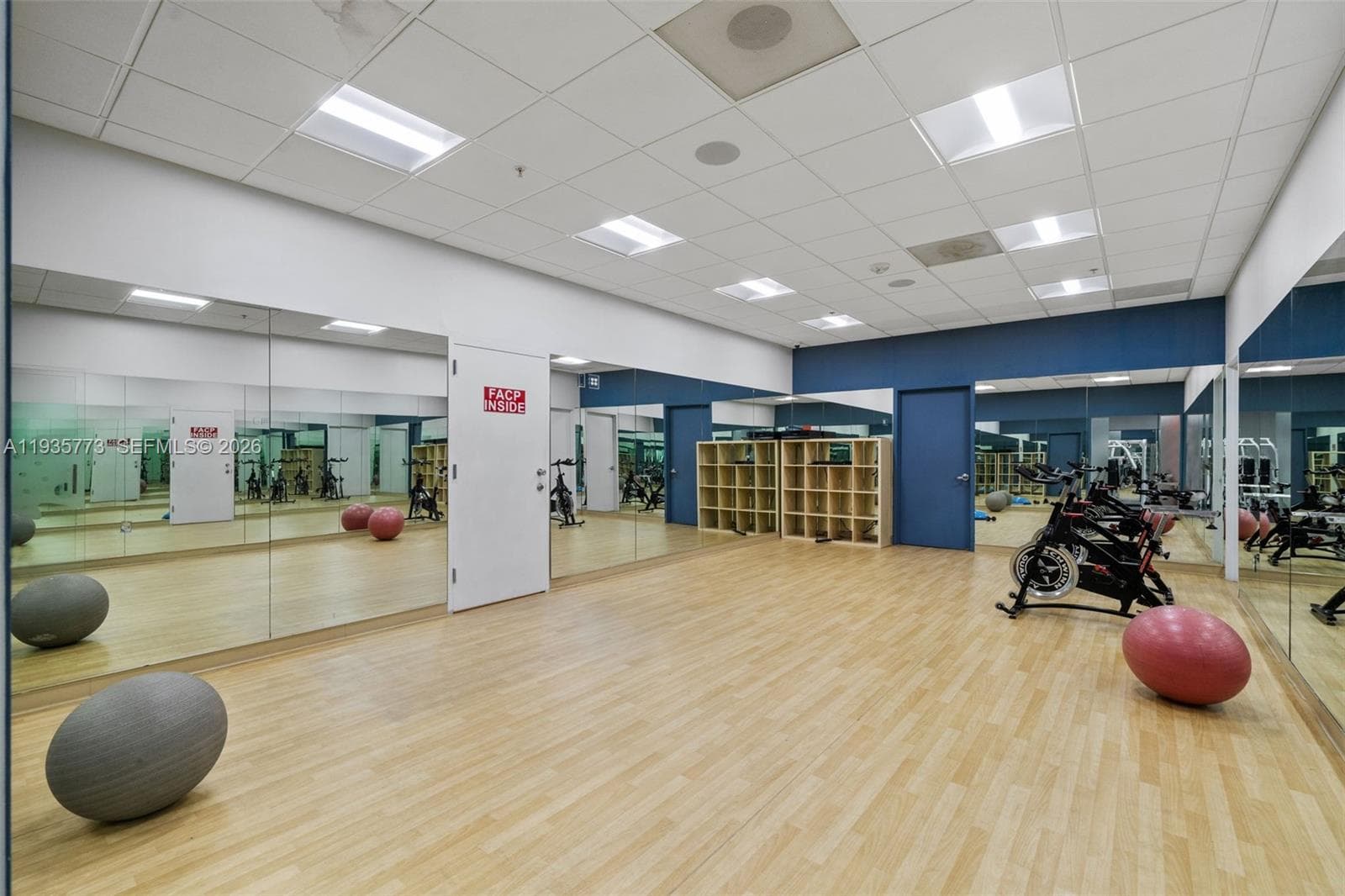 19380 Collins Ave # 826, Sunny Isles Beach FL 33160 — 41