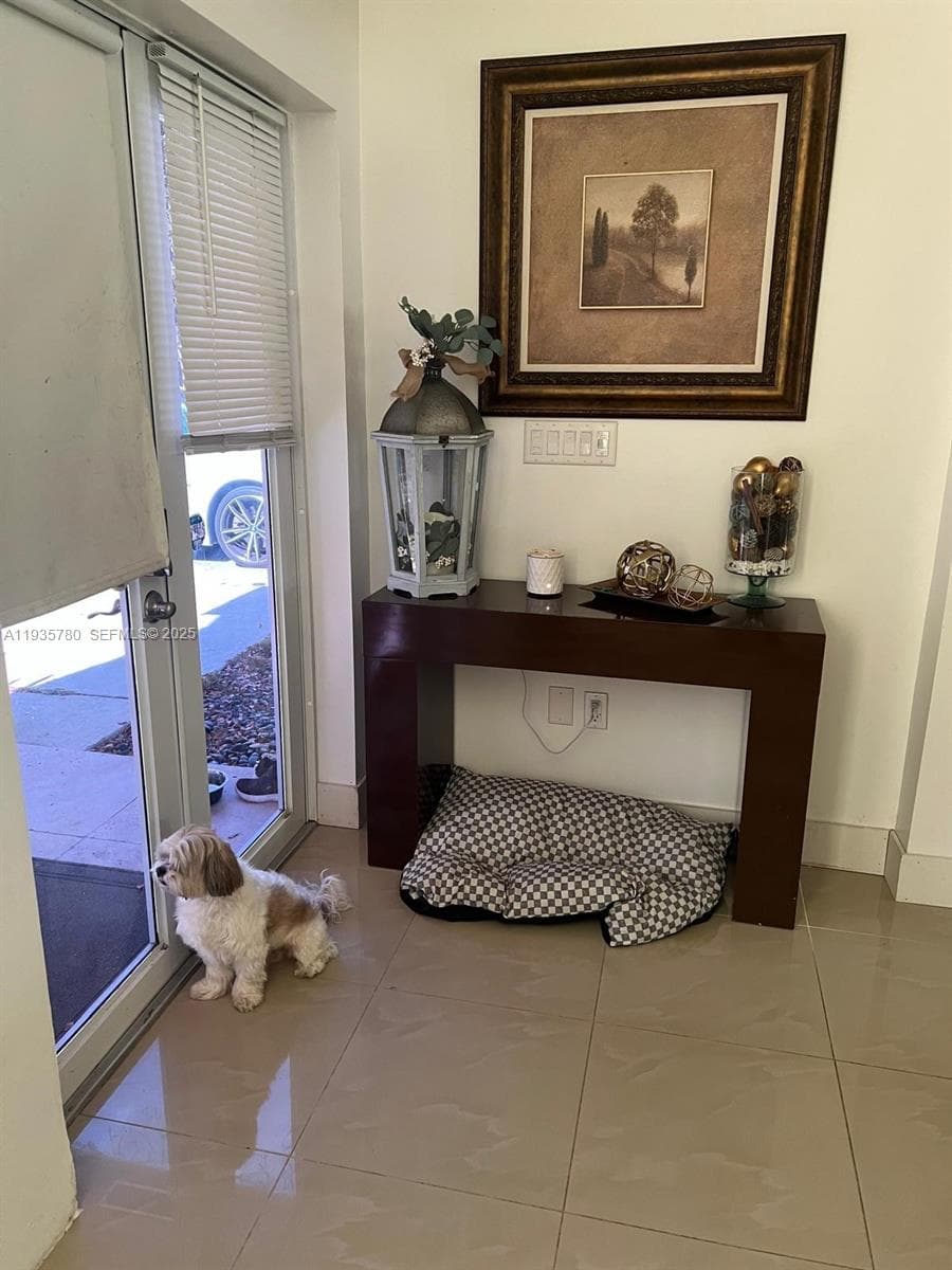 1031 NE 142nd St, North Miami FL 33161 — 27