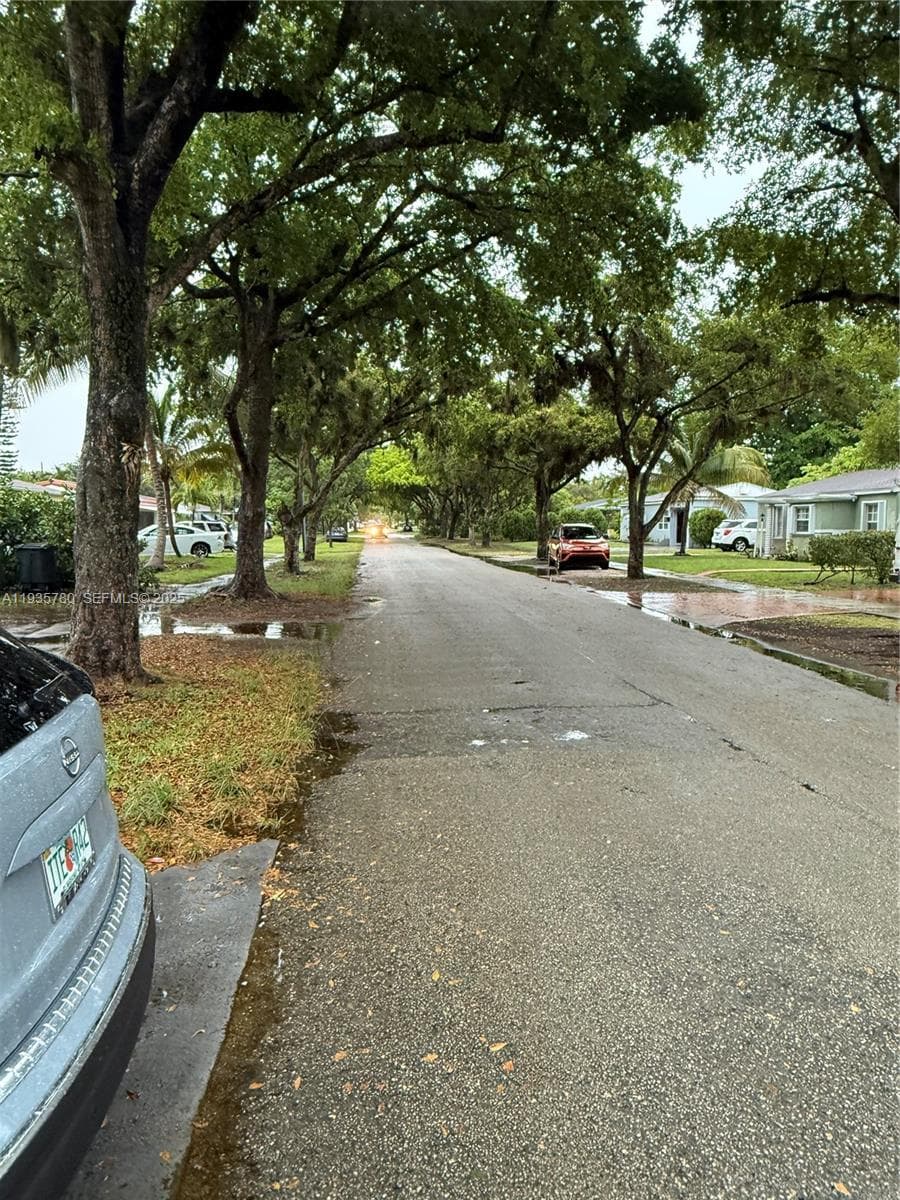 1031 NE 142nd St, North Miami FL 33161 — 6