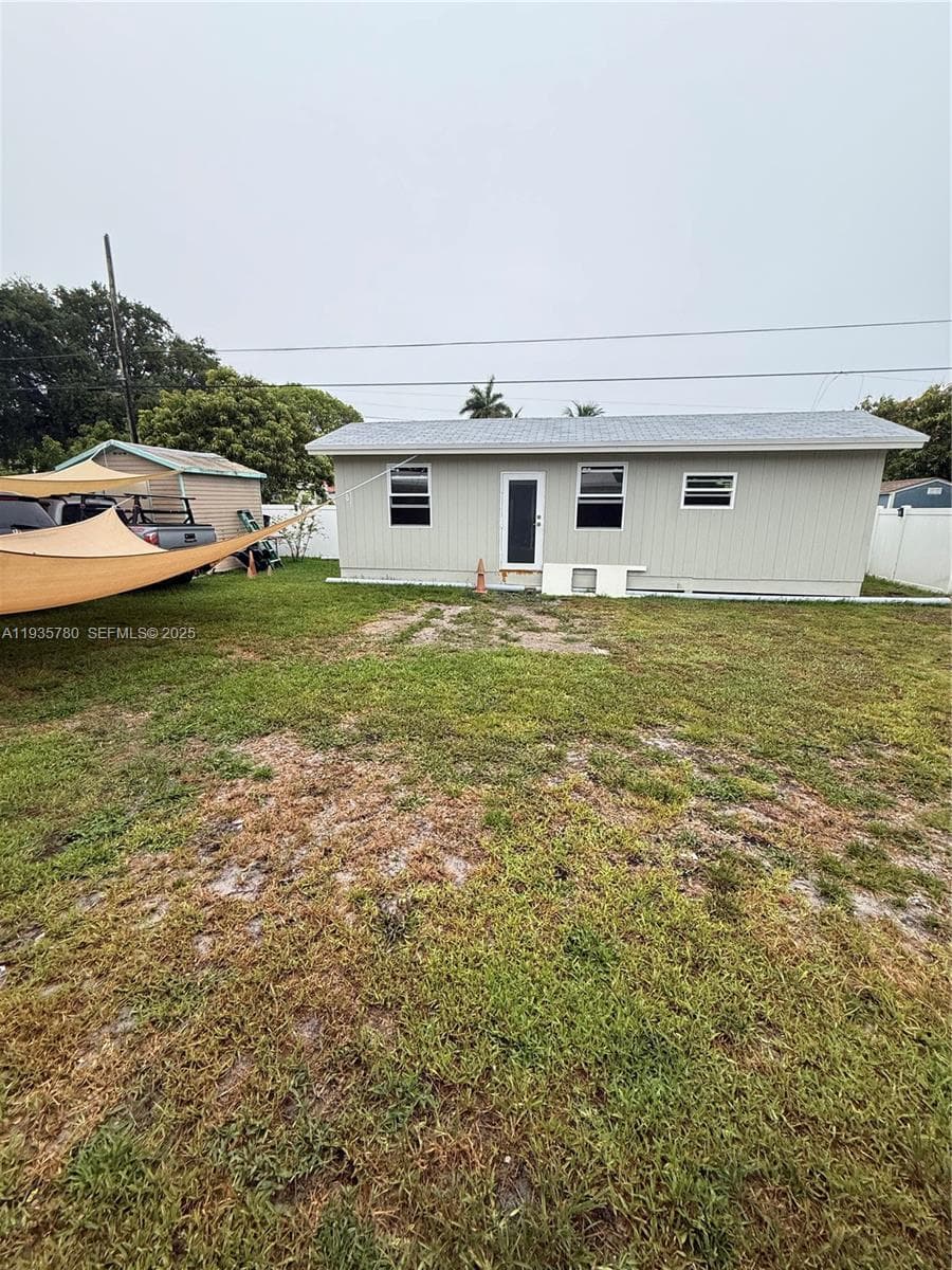 1031 NE 142nd St, North Miami FL 33161 — 16