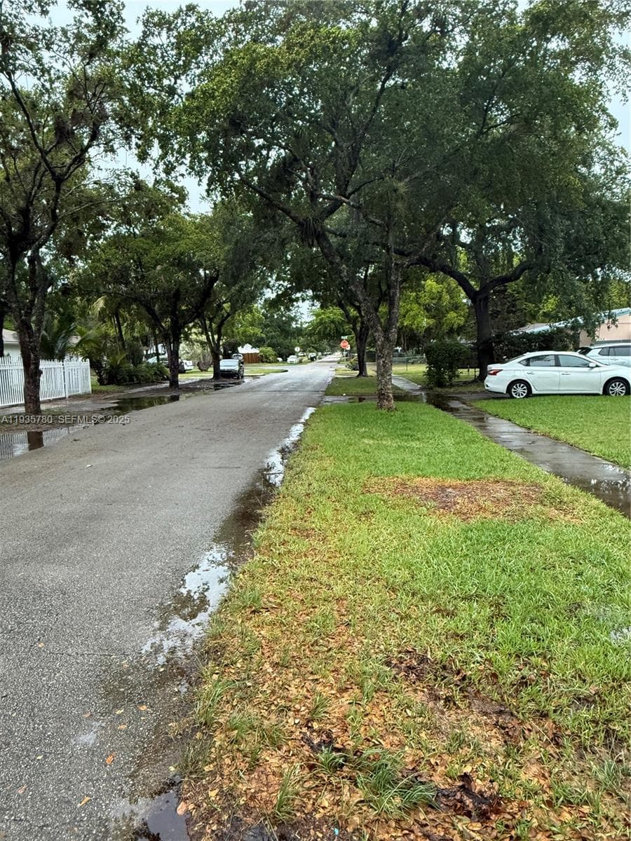 1031 NE 142nd St, North Miami FL 33161 — 7