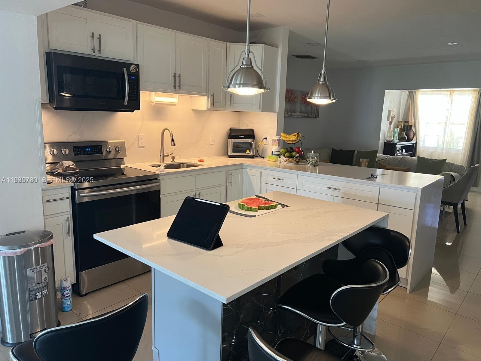 1031 NE 142nd St, North Miami FL 33161 — 30