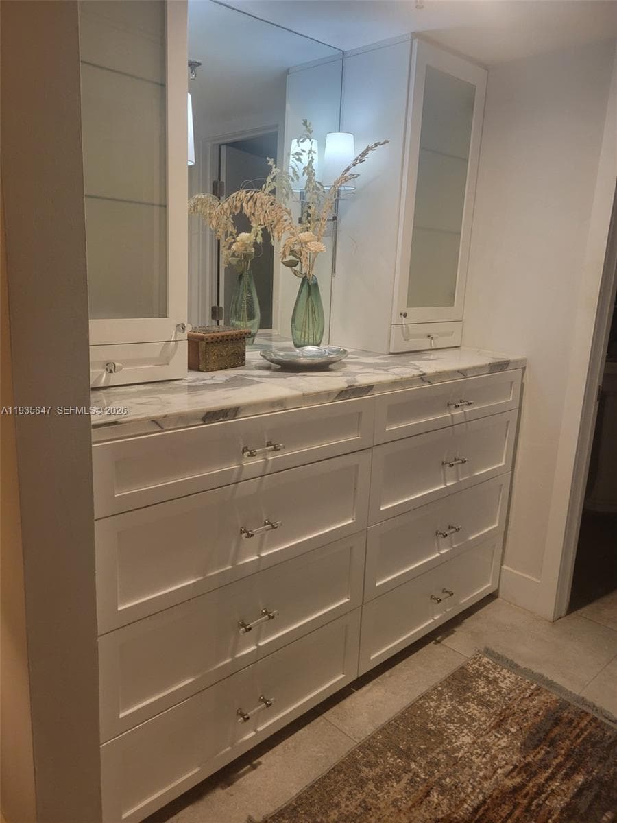 5880 Collins Ave # 302, Miami Beach FL 33140 — 22