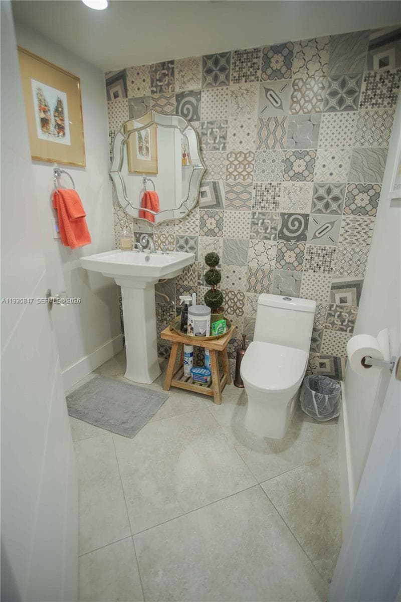 5880 Collins Ave # 302, Miami Beach FL 33140 — 14