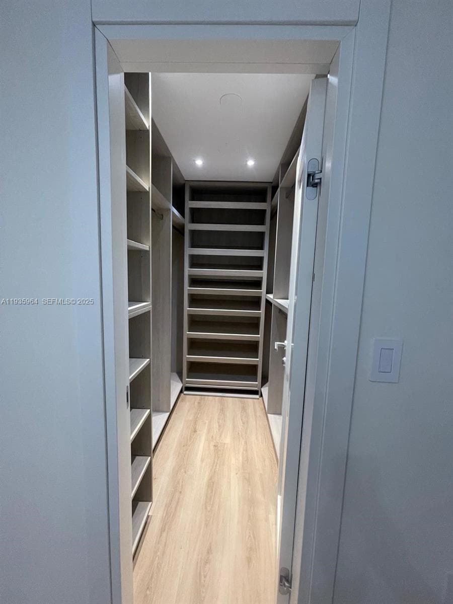 10275 Collins Ave # 333, Bal Harbour FL 33154 — 15