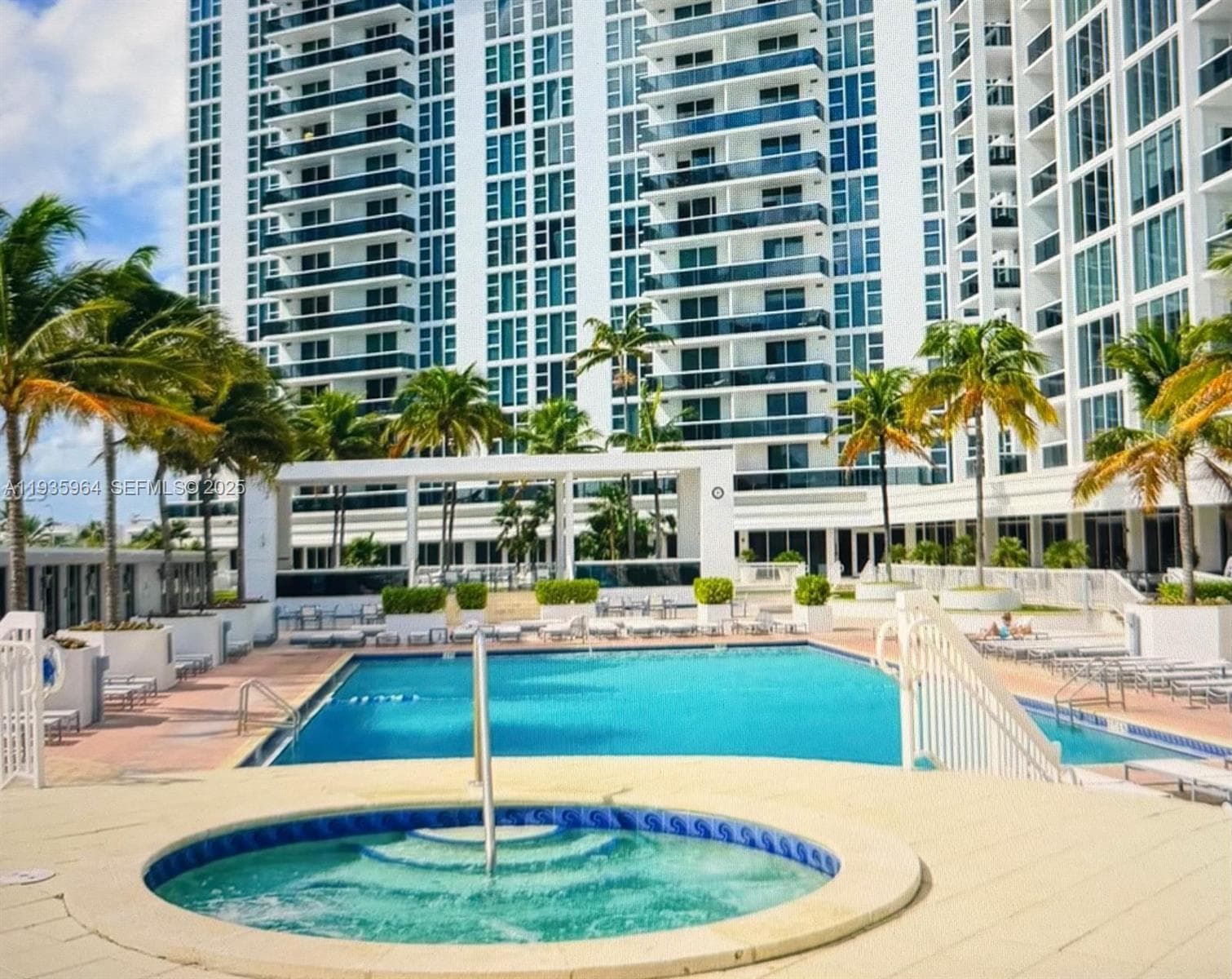 10275 Collins Ave # 333, Bal Harbour FL 33154 — 25