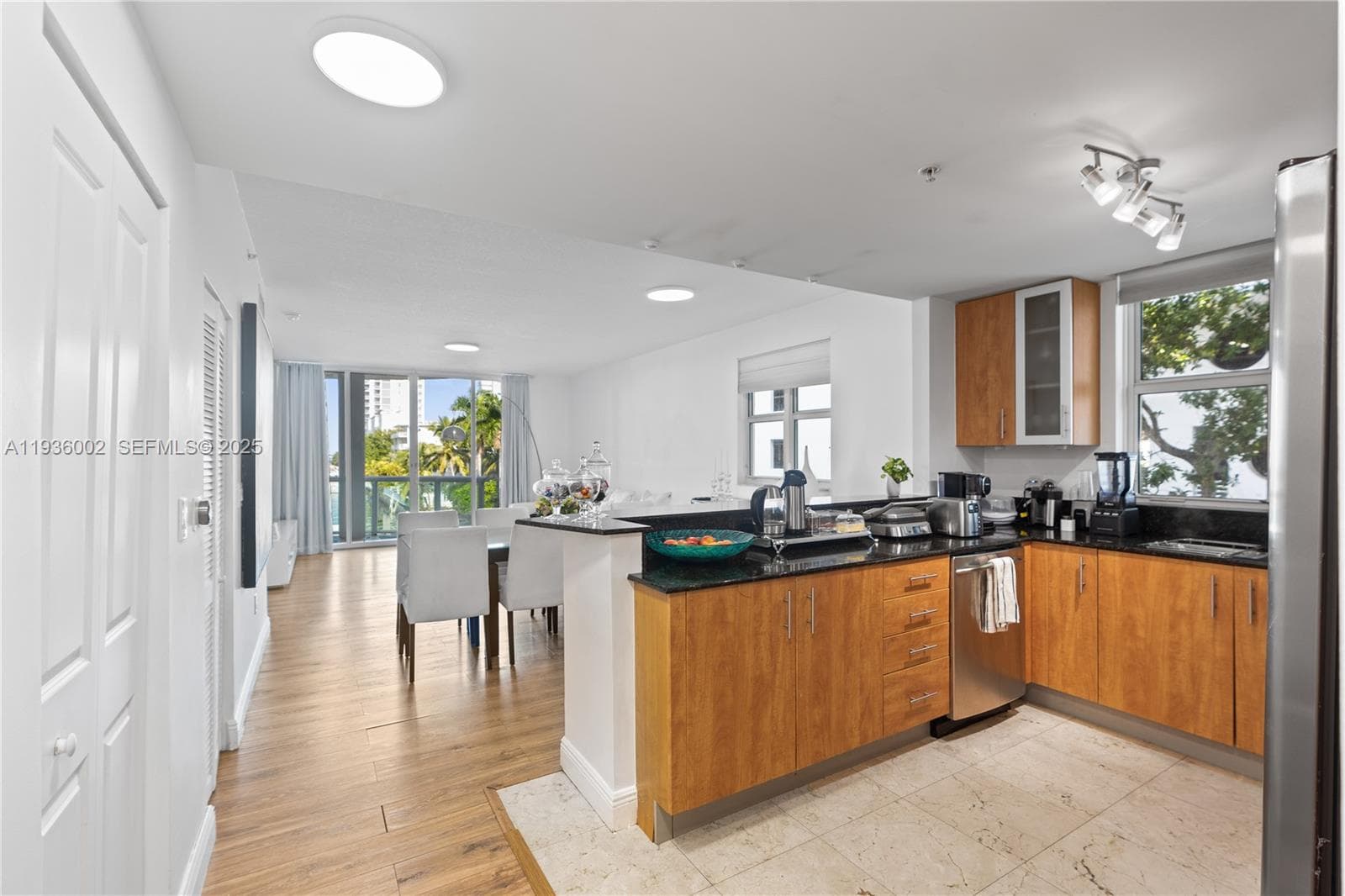 7918 Harbor Island Dr # 212, North Bay Village FL 33141 — 7