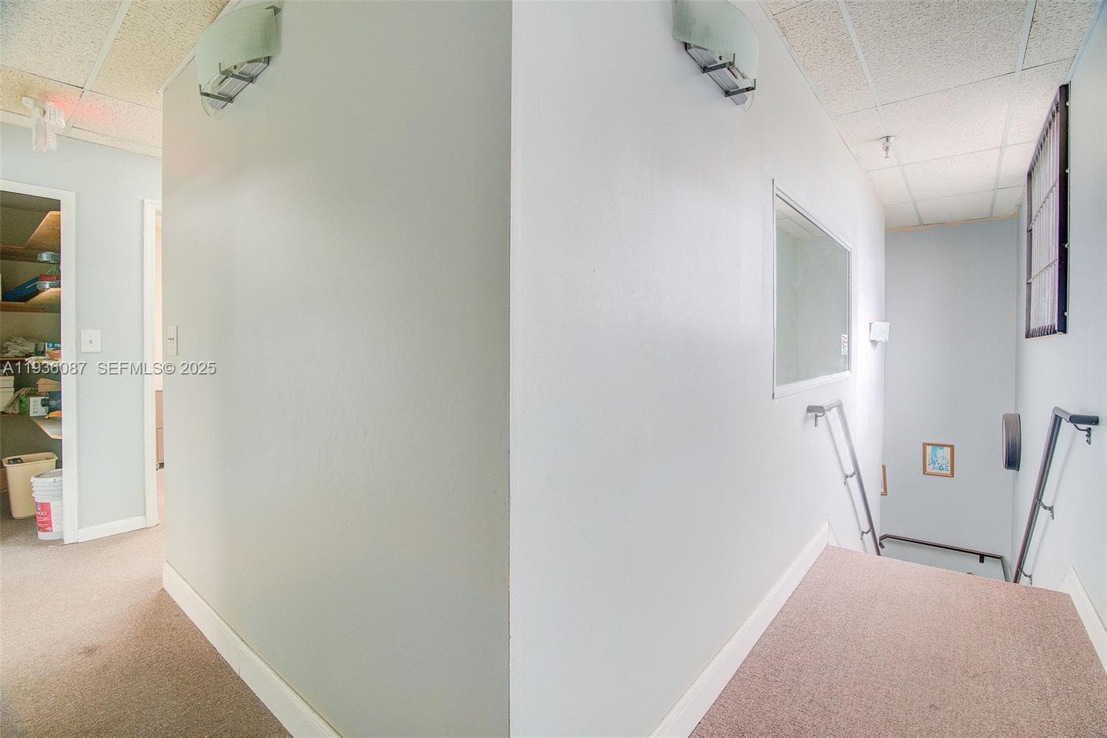 6860 NW 75th St, Medley FL 33166 — 32