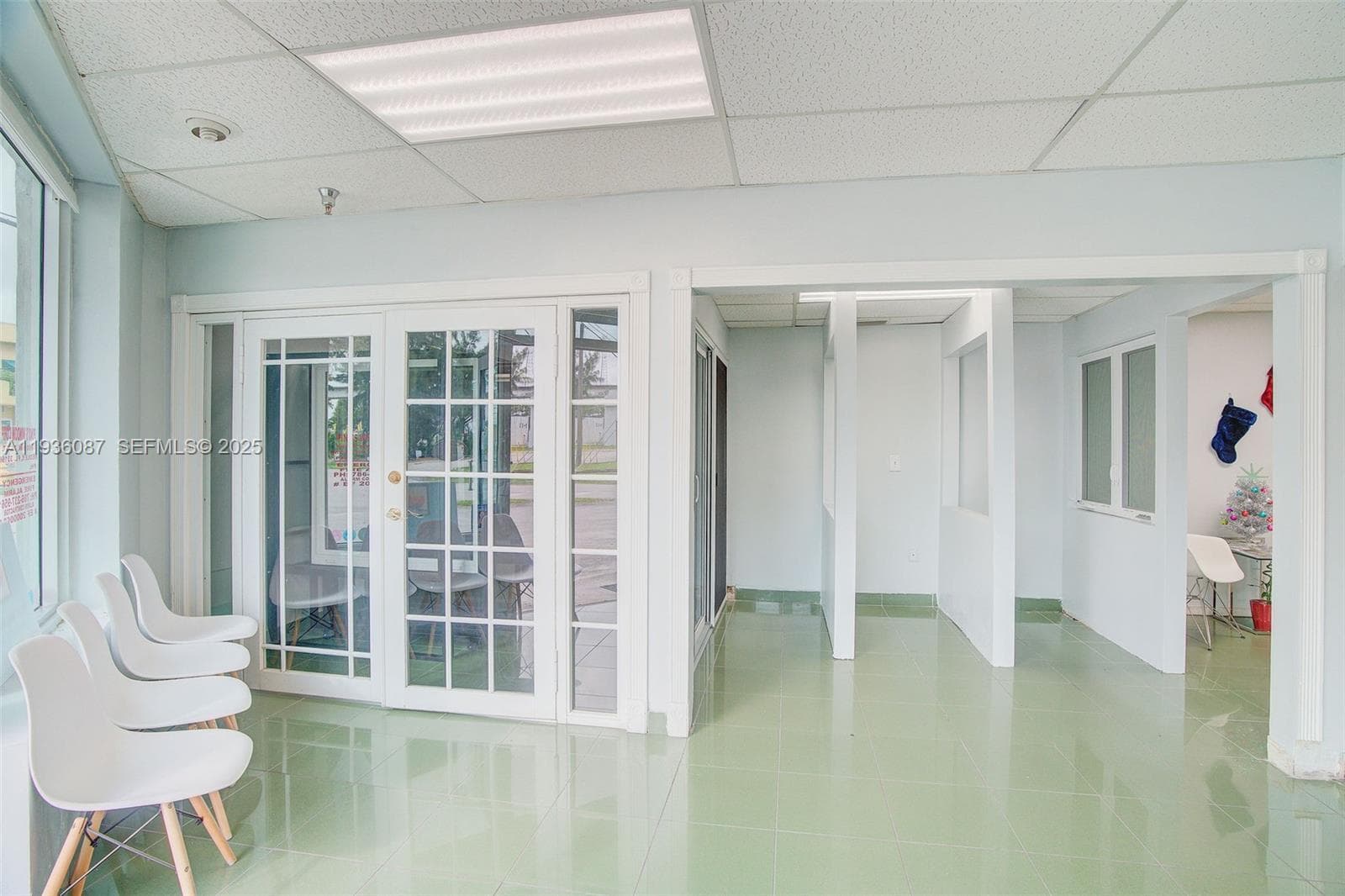 6860 NW 75th St, Medley FL 33166 — 24