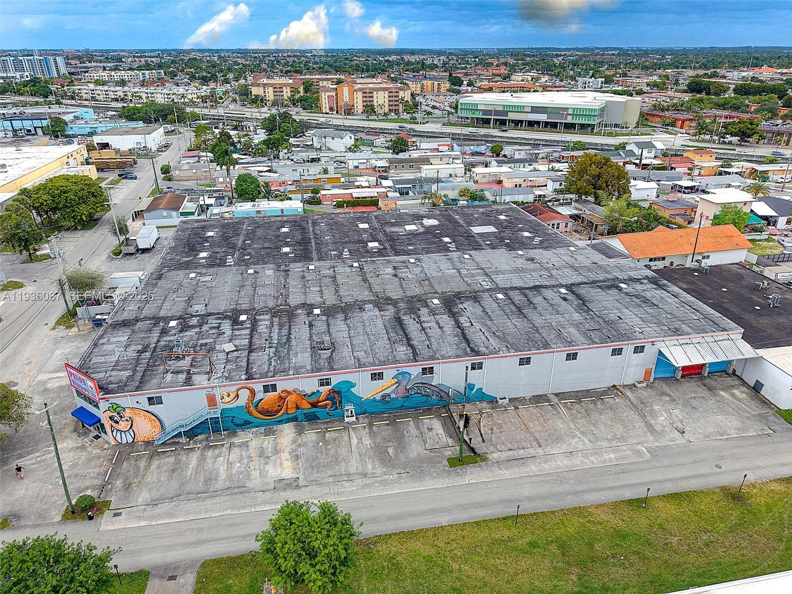 6860 NW 75th St, Medley FL 33166 — 10